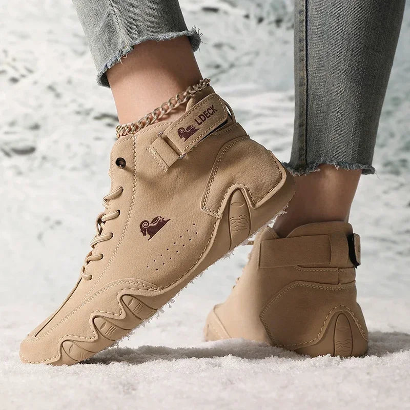Boots med dämpad innersula och ovandel som andas
