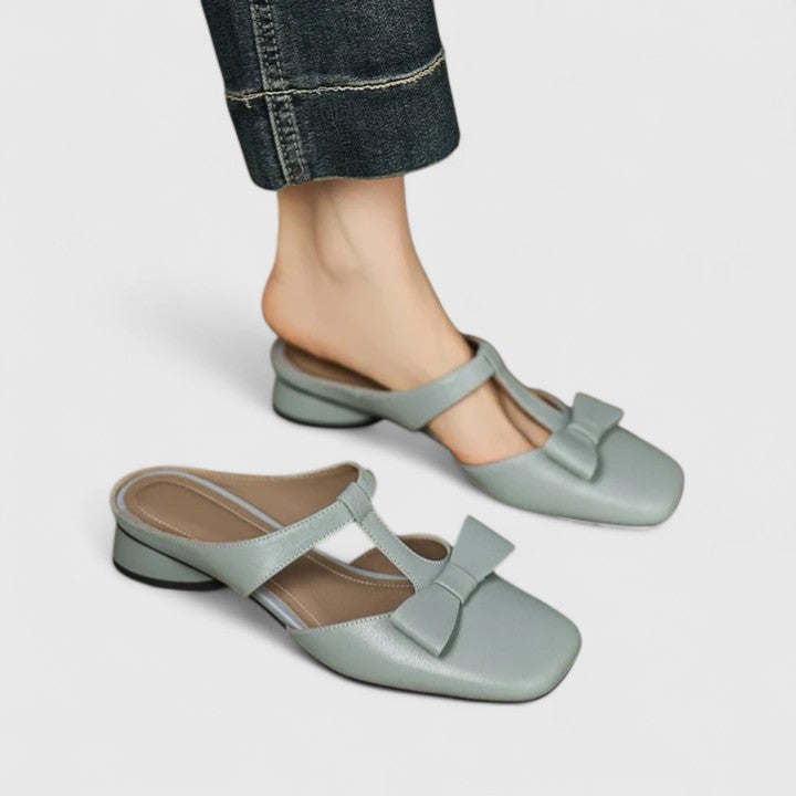 Slip in-sandaler med halkfri sula i mjuka toner