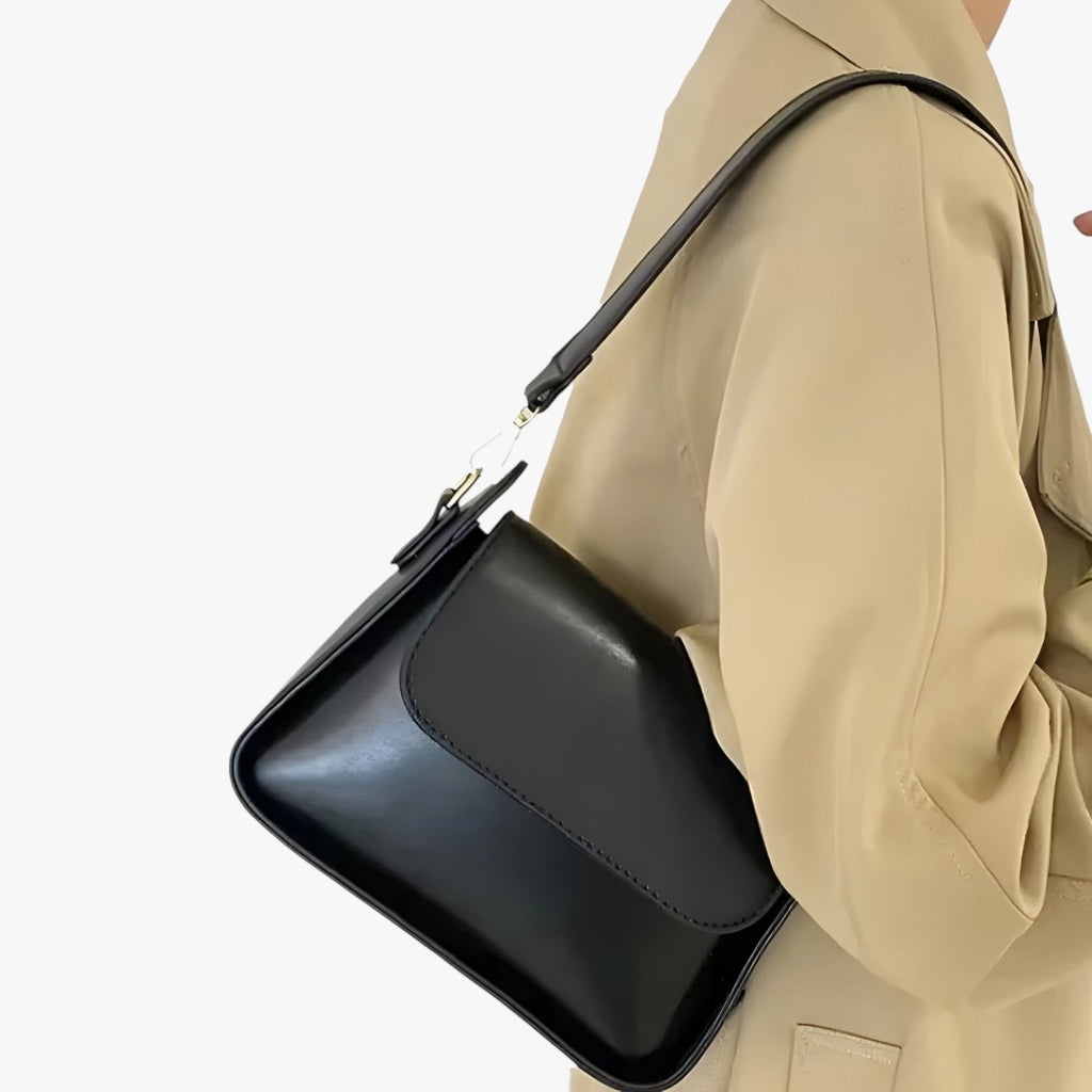 Mini bolso de hombro en piel vegana con cierre magnético