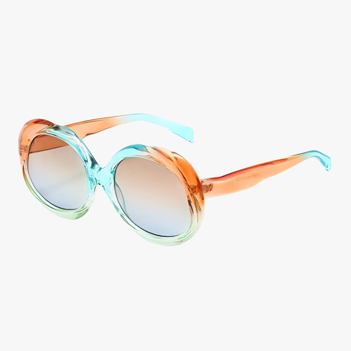 Oval retro sunglasses with a subtle punk-inspired edge