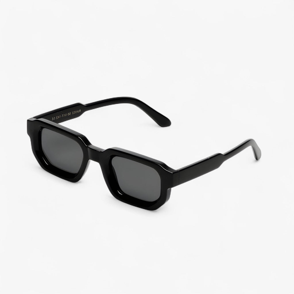 Unisex Square Sunglasses with a Bold Classic Silhouette