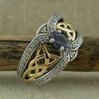 Vintage-Style Two-Tone Zirconia Ring with Coloured Centre Stone