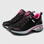 Vattenavvisande slip in-sneakers med halkfri sula