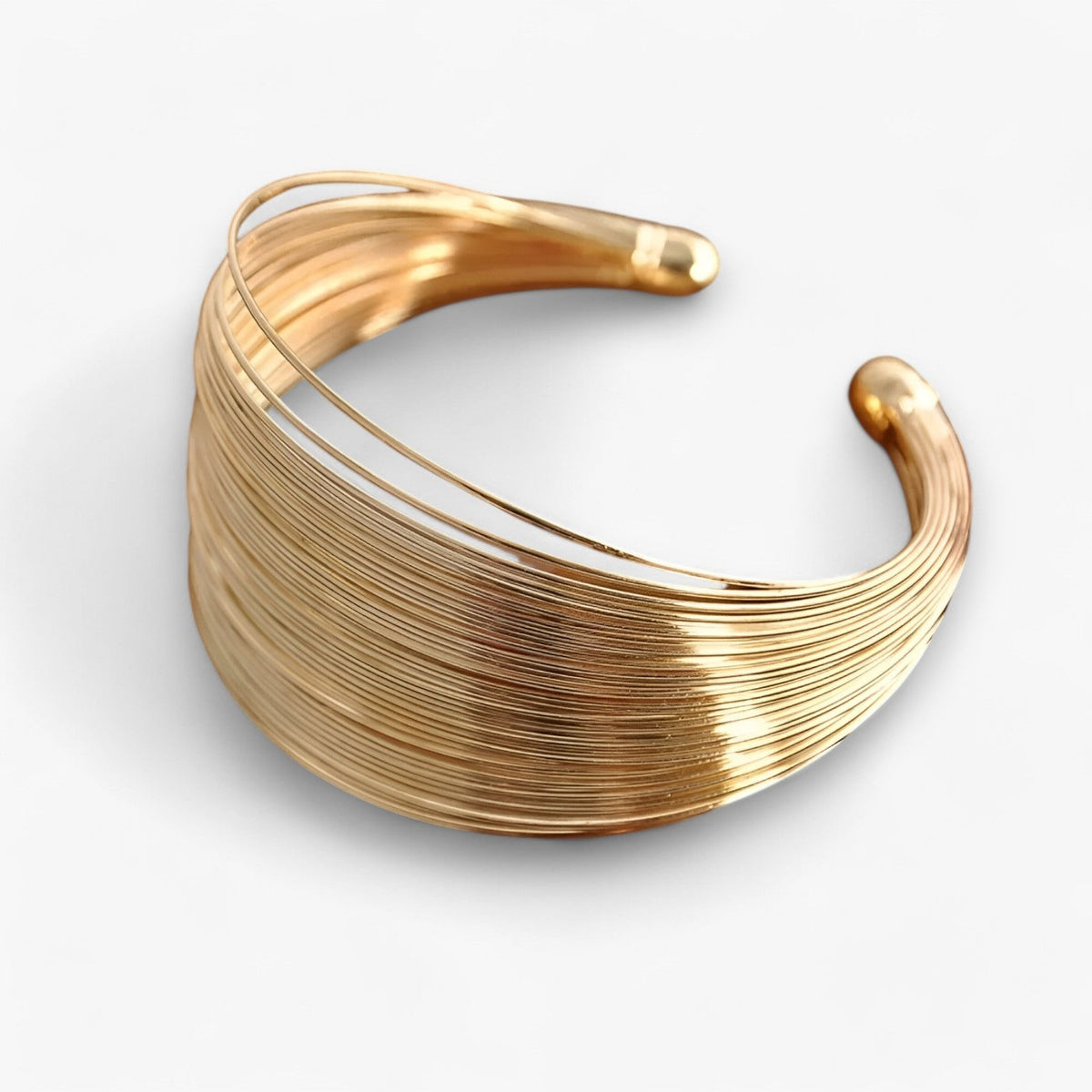 Flerlagrat vintage manschettarmband i guld, justerbart
