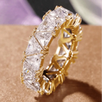 Vintage-Style Triangle Stone Ring with Geometric Setting