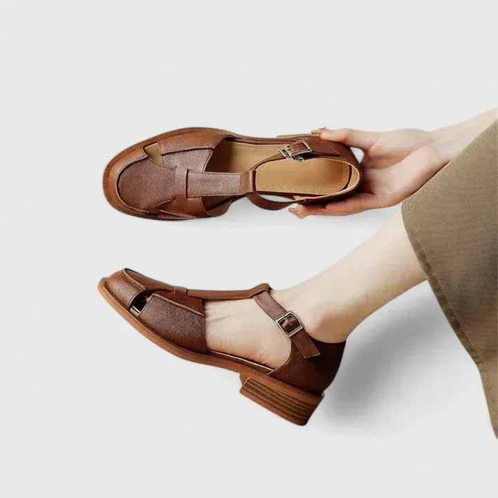 Sandalias Mary Jane con empeine transpirable