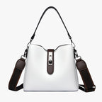 Leather shoulder bag for everyday wear and errands