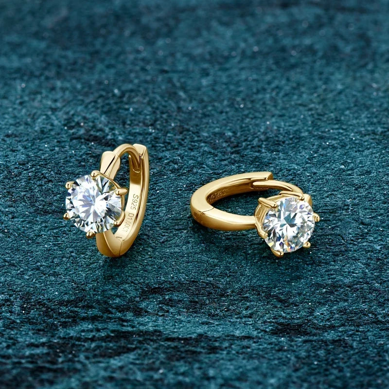 Six-Claw Zirconia Stud Earrings with Classic Setting