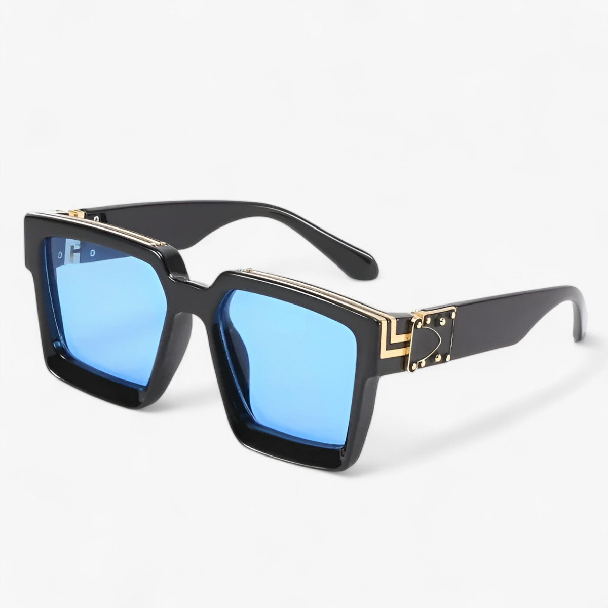 Retro square mirrored sunglasses with a lightweight fit