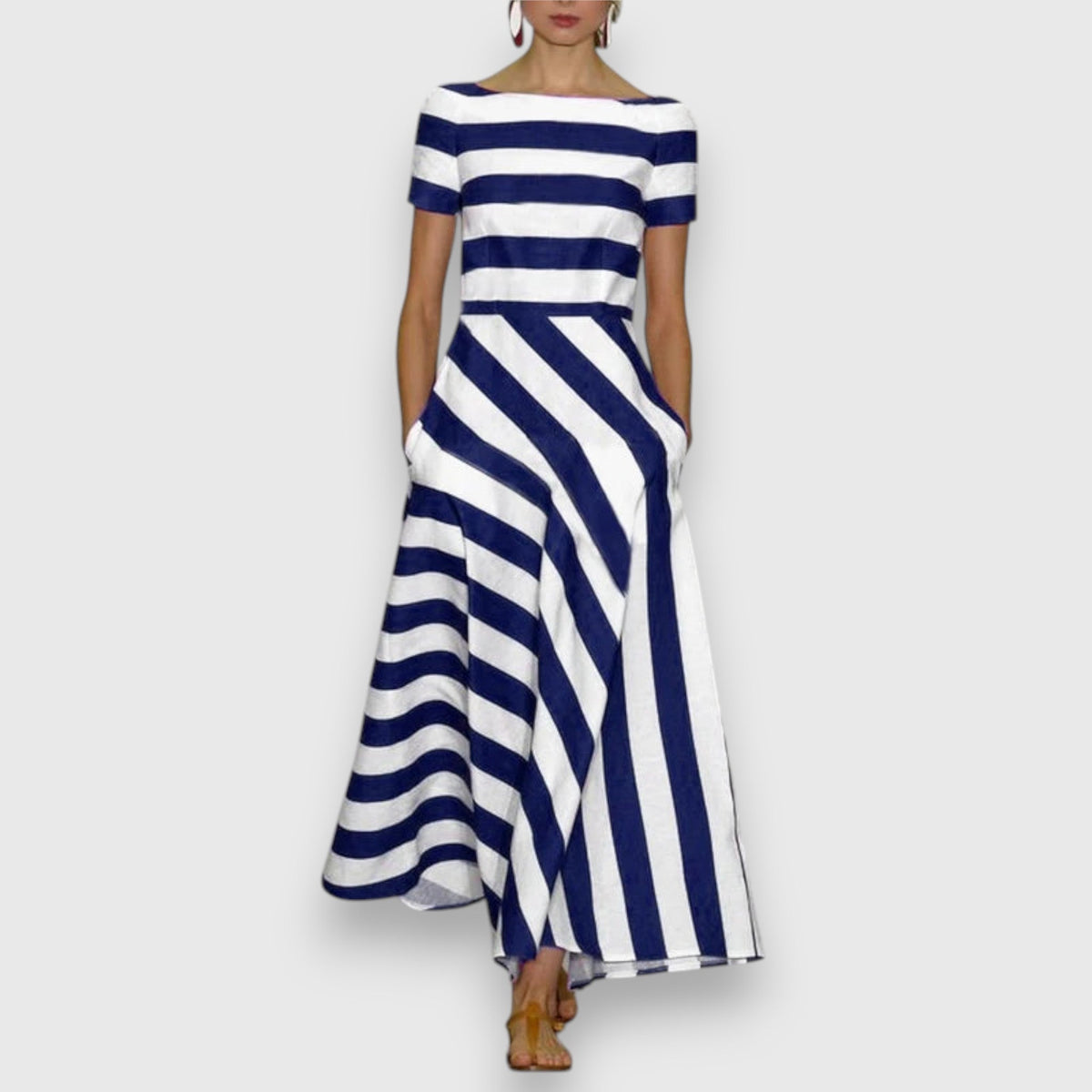 Elegant Cut Dress with Defined Waistline