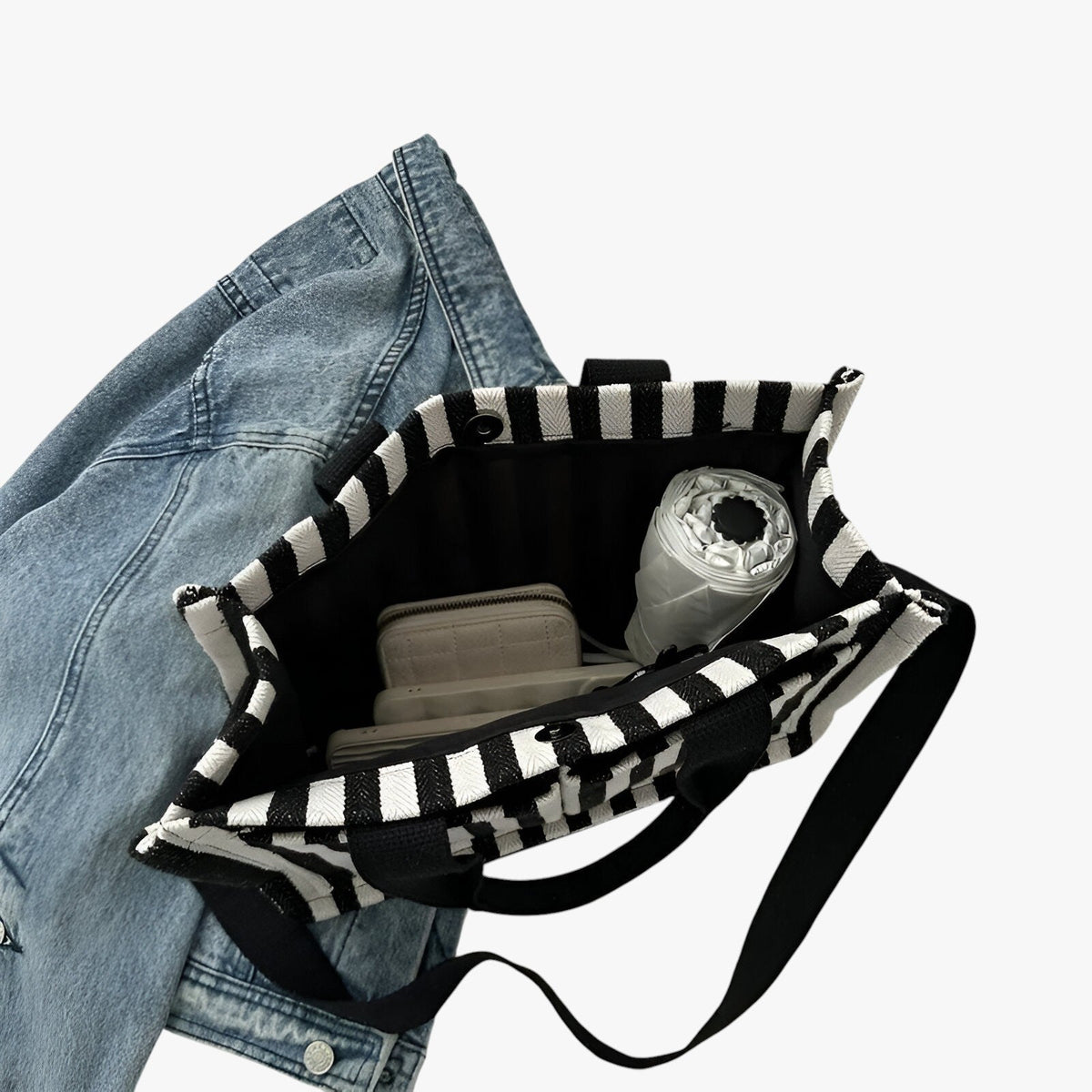 Spacious Striped Canvas Shoulder Bag for Day and Travel