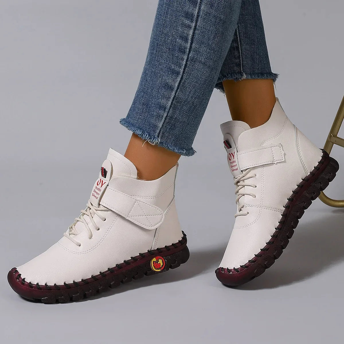 Botas de invierno forradas de borreguito con puntera redonda