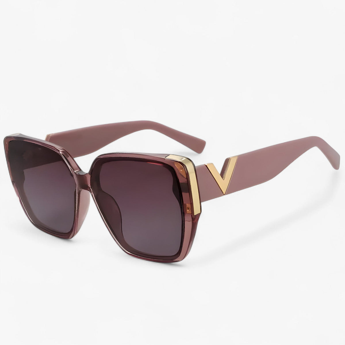Vintage V-Shaped Mirrored Sunglasses with a Retro-Futuristic Edge