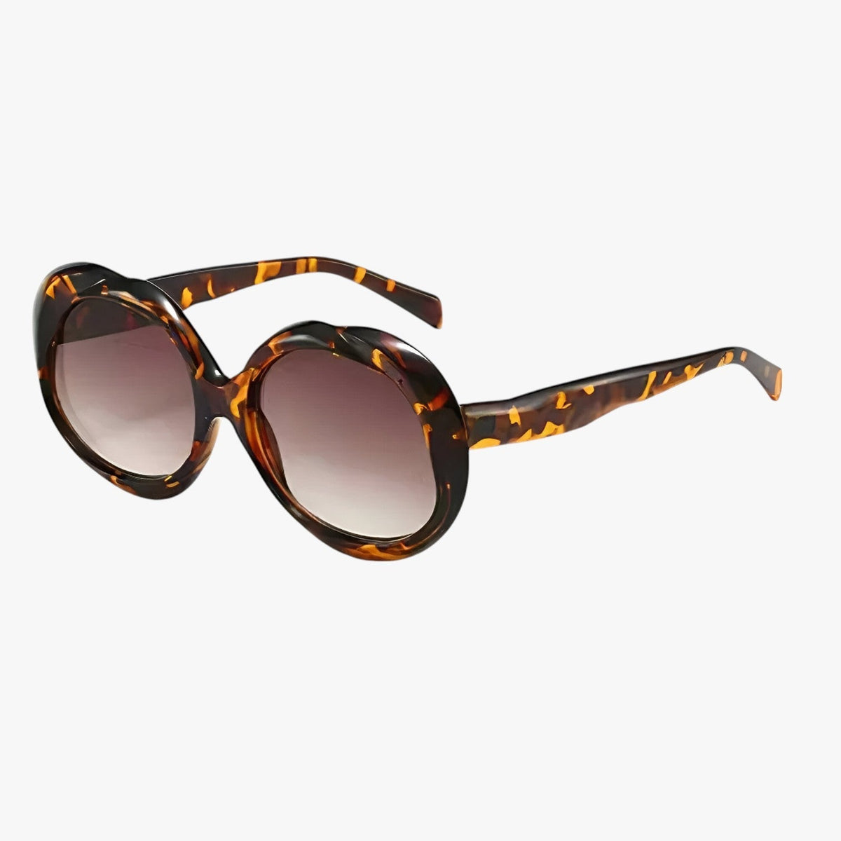 Oval retro sunglasses with a subtle punk-inspired edge