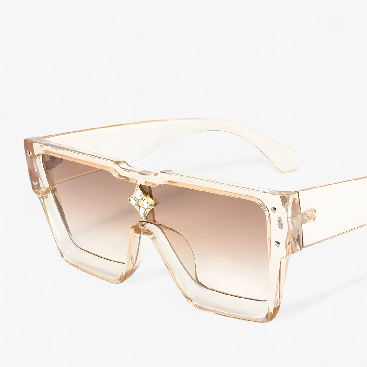 Square Mirrored Sunglasses with a Bold, Confident Frame