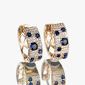 Pendientes de aro con circonitas en tono dorado para bodas y noches especiales