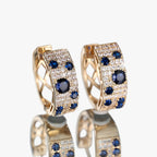 Pendientes de aro con circonitas en tono dorado para bodas y noches especiales