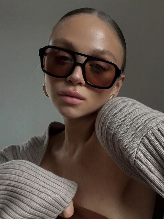 Vintage Frame Sunglasses with UV400 Lenses