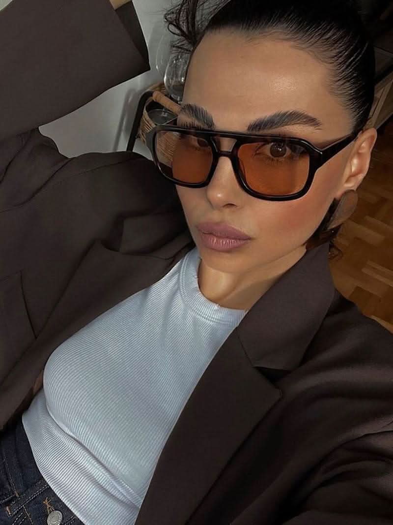 Vintage Frame Sunglasses with UV400 Lenses