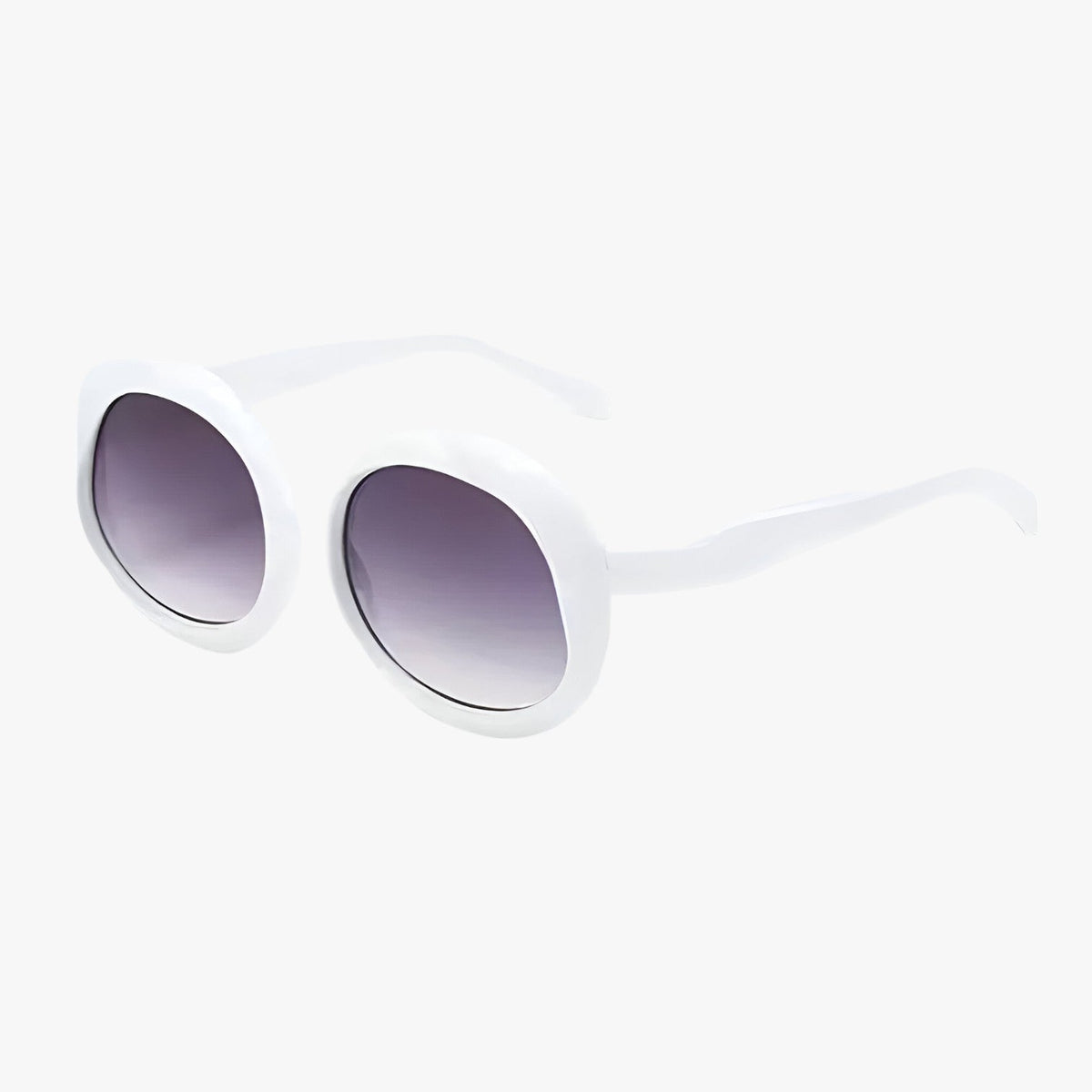 Oval retro sunglasses with a subtle punk-inspired edge