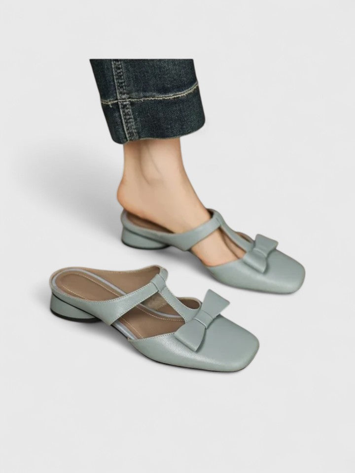 Slip in-sandaler med halkfri sula i mjuka toner