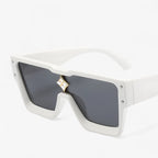 Square Mirrored Sunglasses with a Bold, Confident Frame