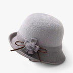 Bucket hat i ull med rosettdetalj i vintagestil