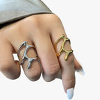 Anillo plateado ajustable de estilo vintage con diseño de rama abierta