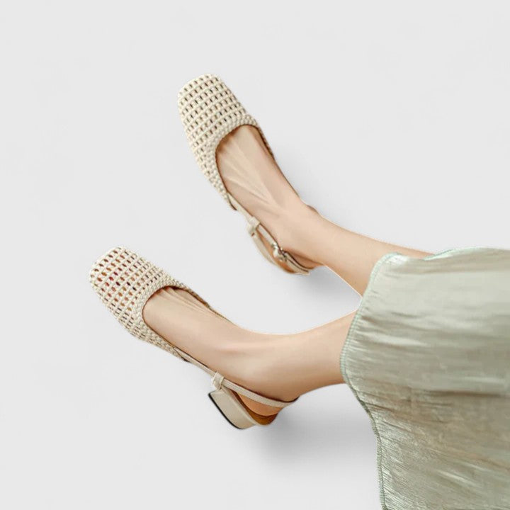 Slip in-sandaler med halkfri sula i mjuka toner