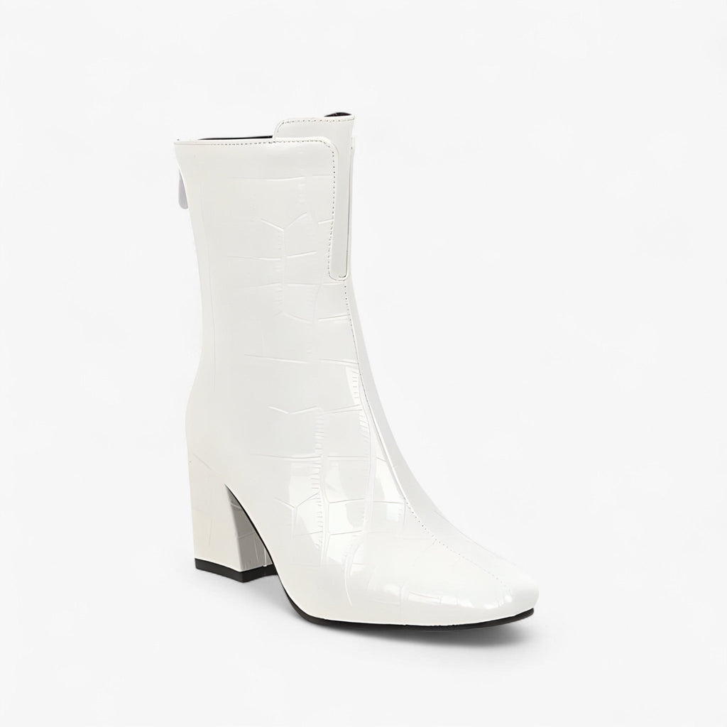 Tacones de aguja brillantes con grabado de cocodrilo