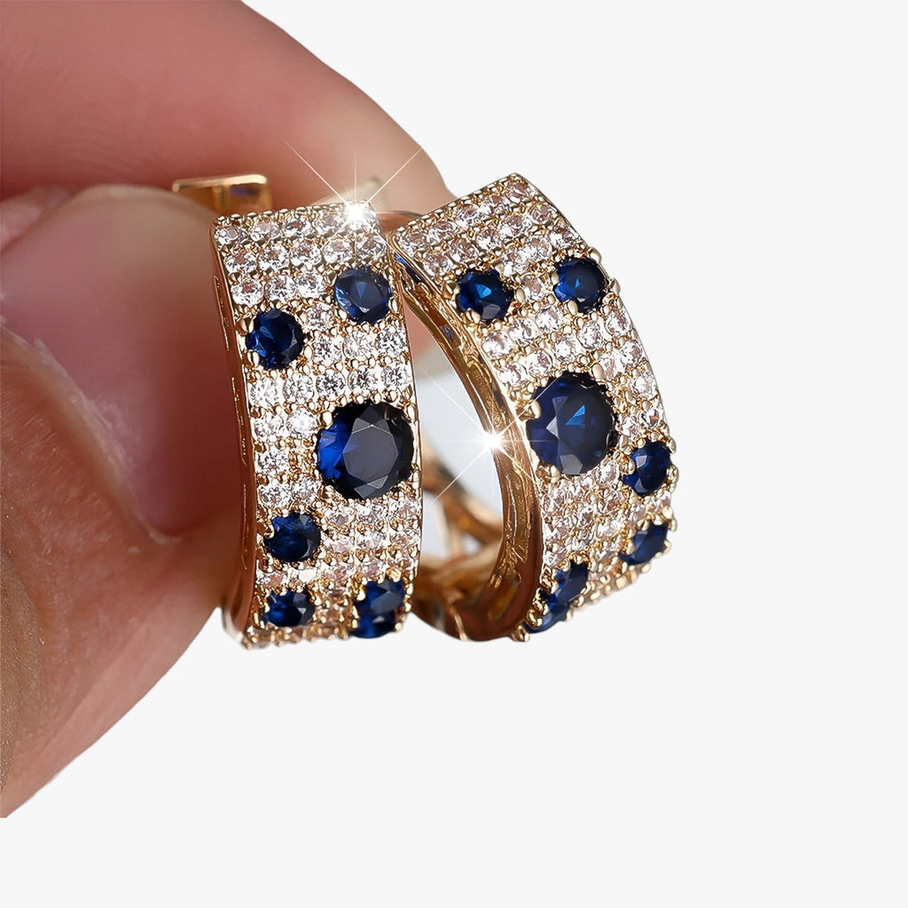 Pendientes de aro con circonitas en tono dorado para bodas y noches especiales