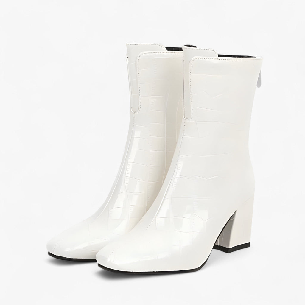 Tacones de aguja brillantes con grabado de cocodrilo