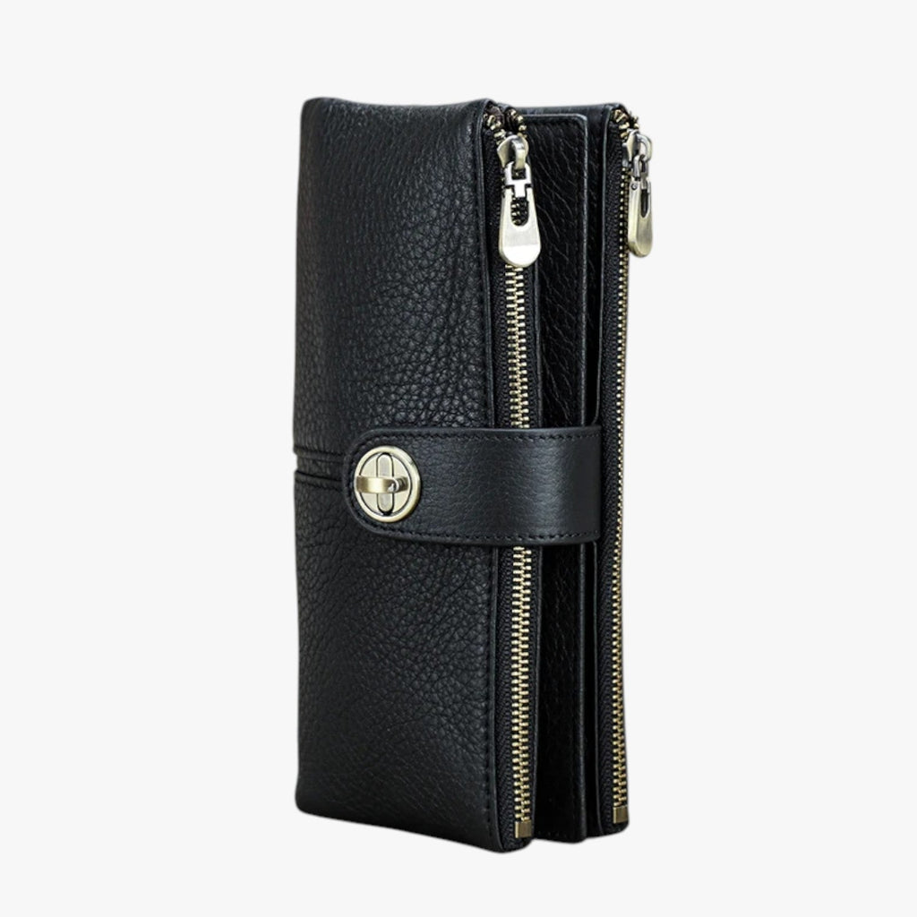 Structured Wallet with AirTag Pocket