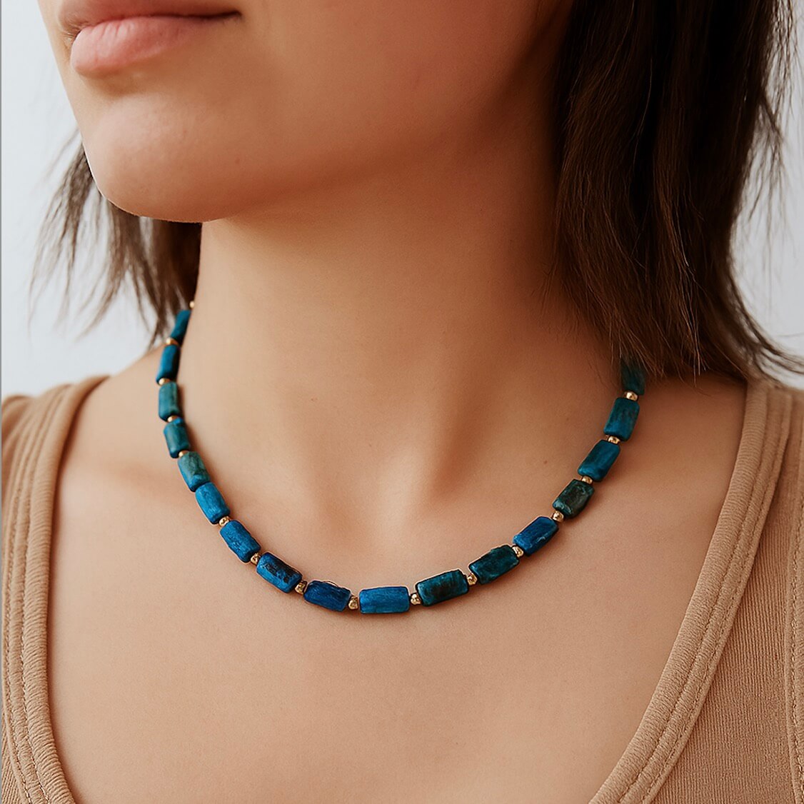 Beaded Stone Choker Necklace with Natural-Look Beads