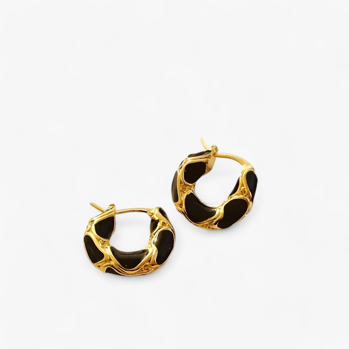 Pendientes de aro vintage de esmalte con acabado resistente para el día a día
