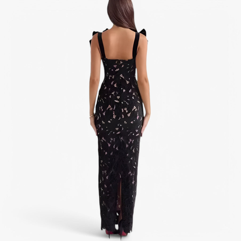 Sleeveless Sheath Dress with a Boat Neckline for Spring