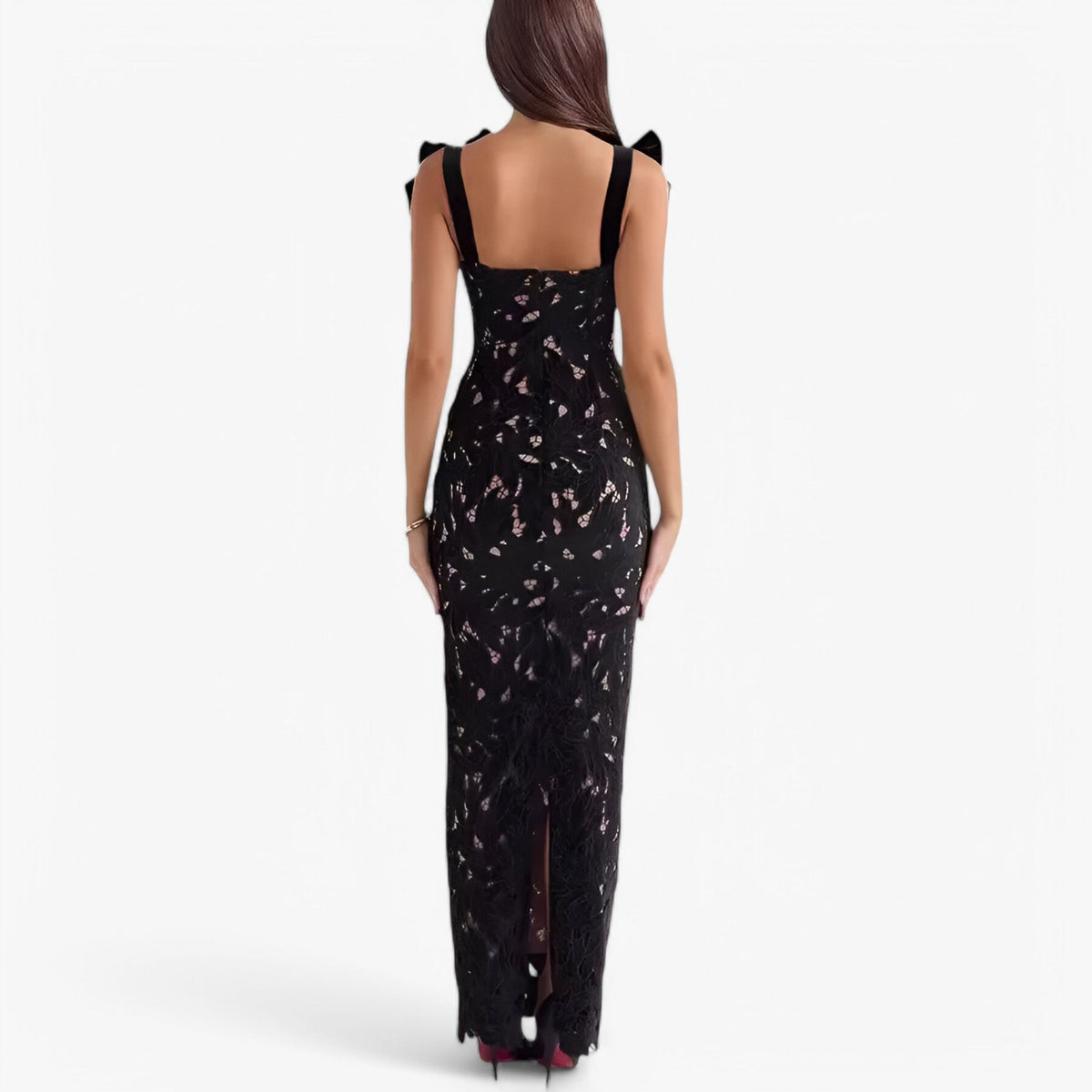 Sleeveless Sheath Dress with a Boat Neckline for Spring