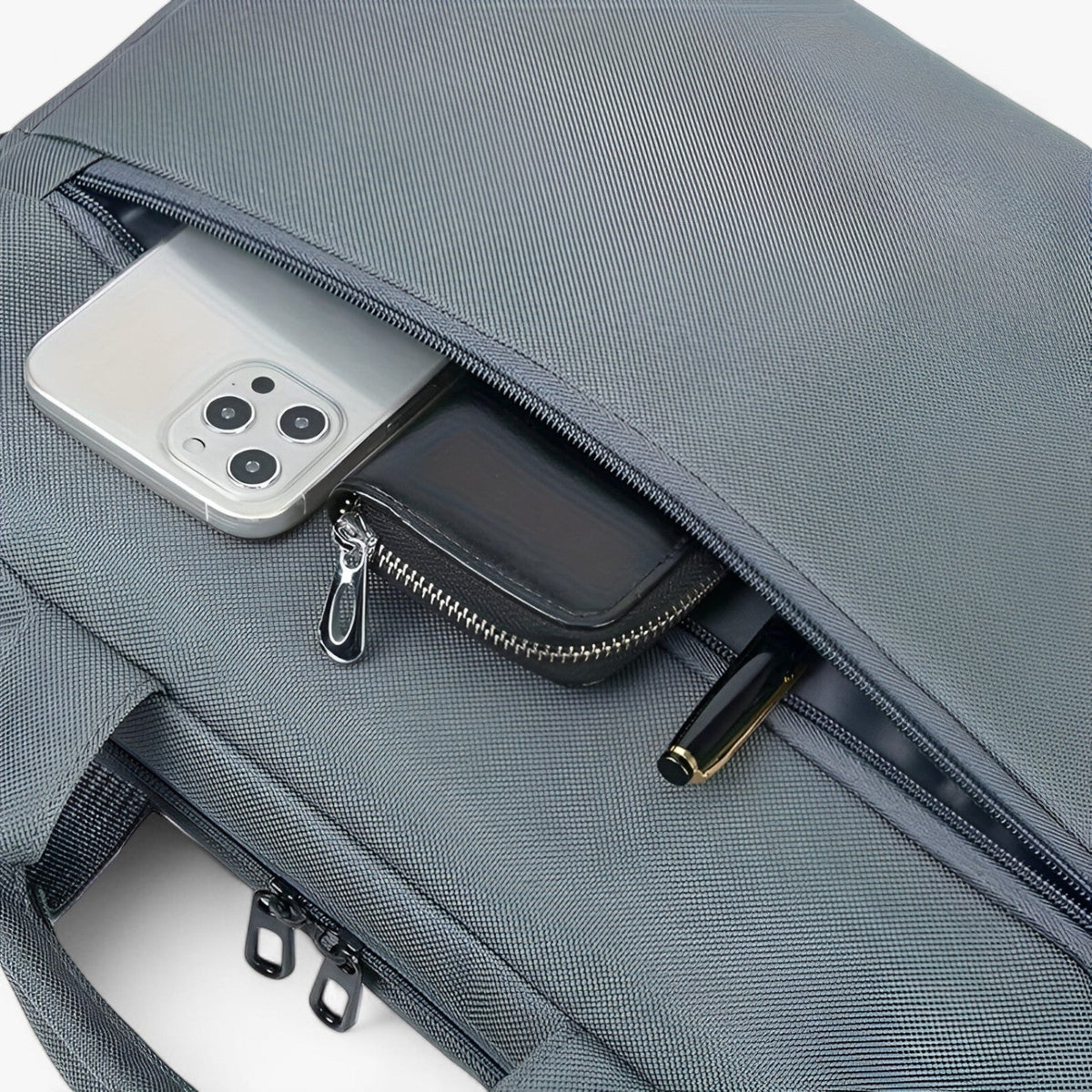 Flexibel laptopväska med justerbar crossbodyrem