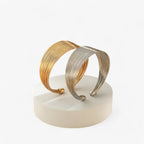 Flerlagrat vintage manschettarmband i guld, justerbart
