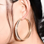Pendientes de aro grandes en metal ligero