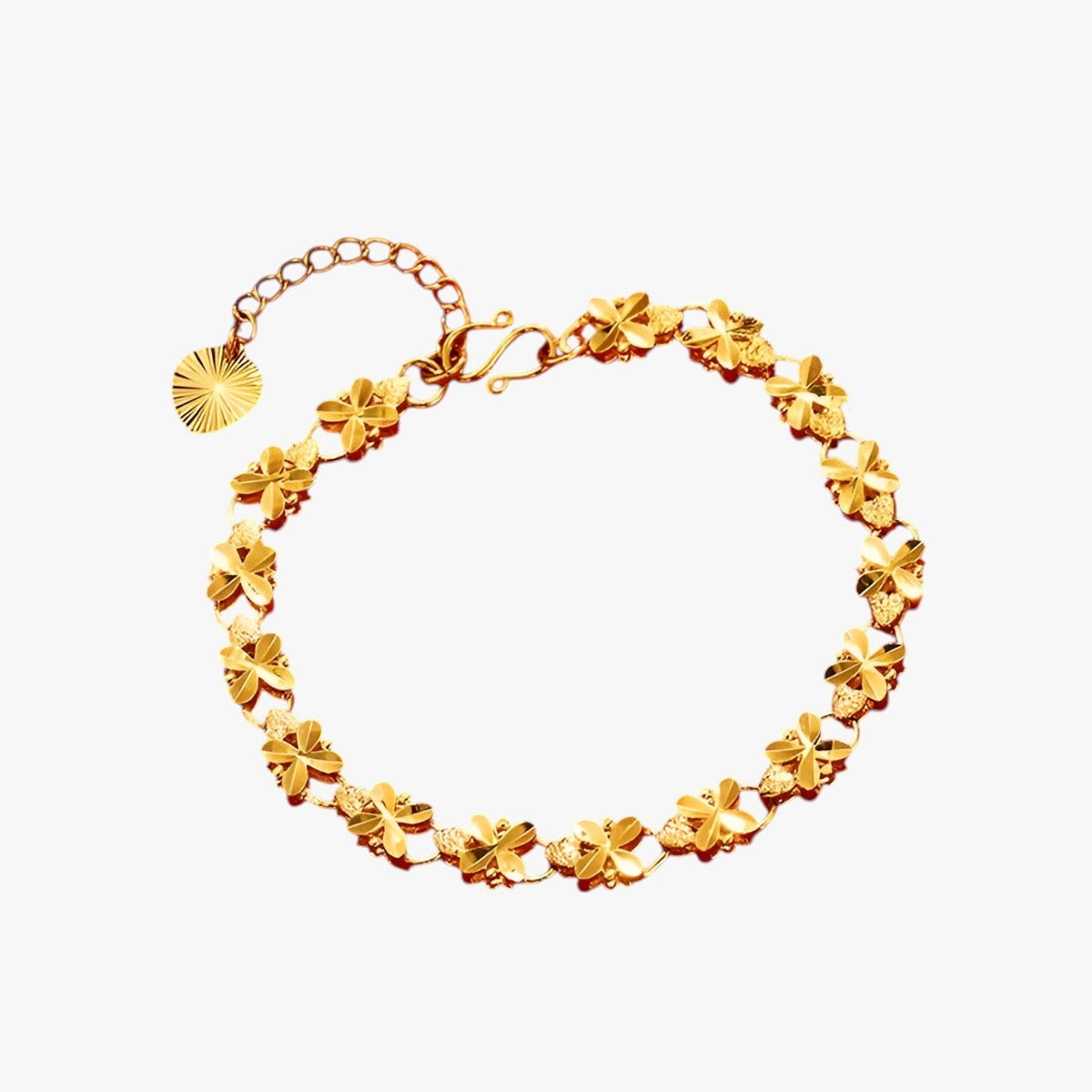 Pulsera fina en tono dorado con cierre seguro