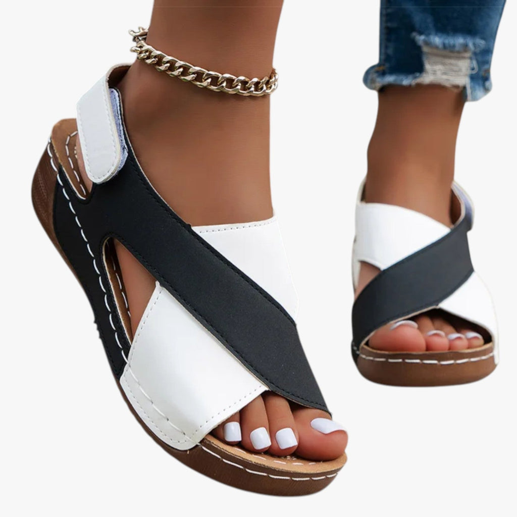 Sandalias de cuña con diseño transpirable de puntera abierta