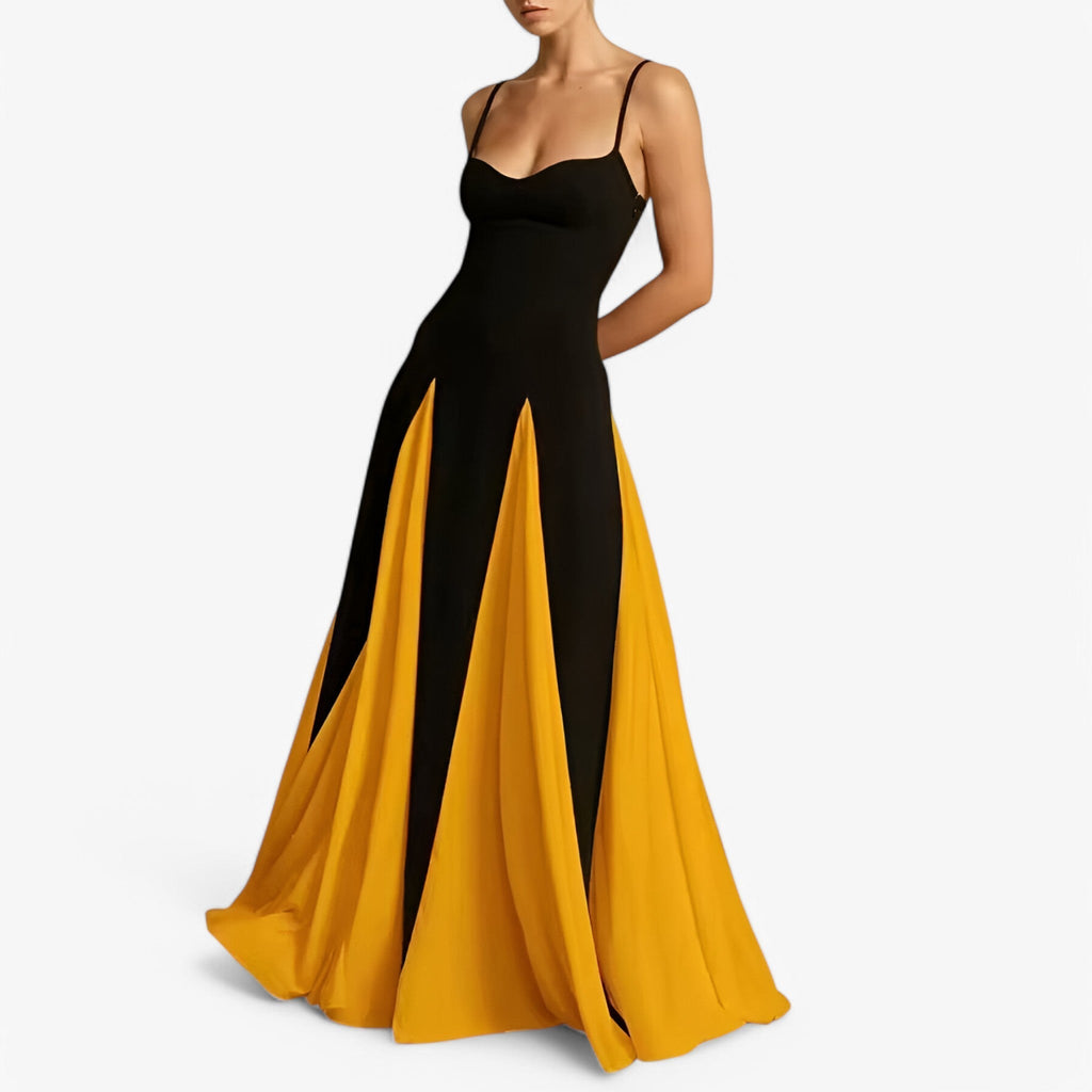 Vestido de noche con hombros al aire y escote cruzado