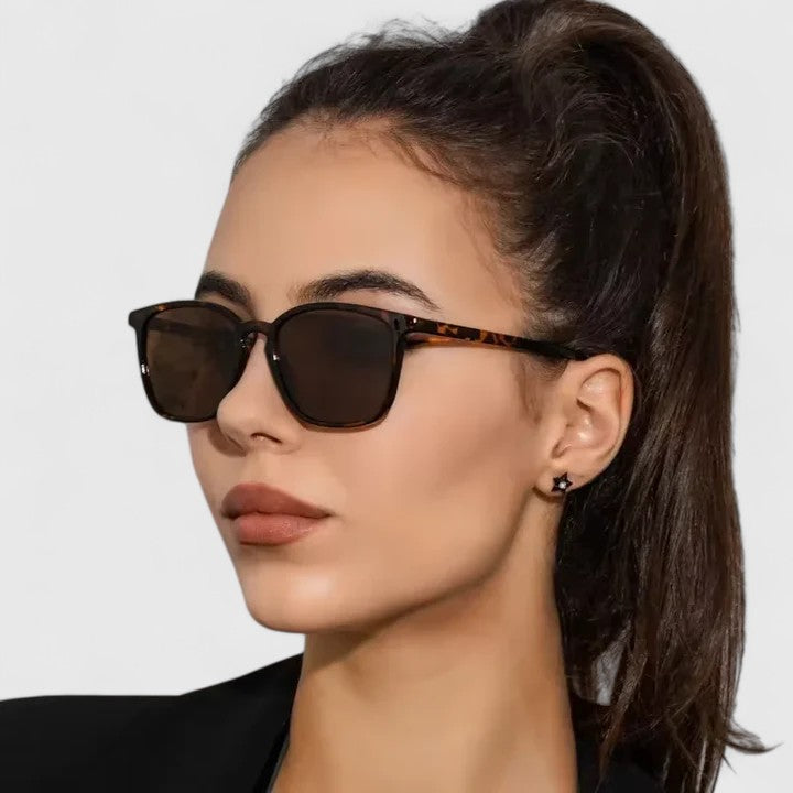 Retro Rectangle Sunglasses with Vintage Frame