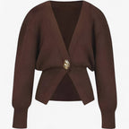 Blusa cruzada de punto suave con silueta fluida