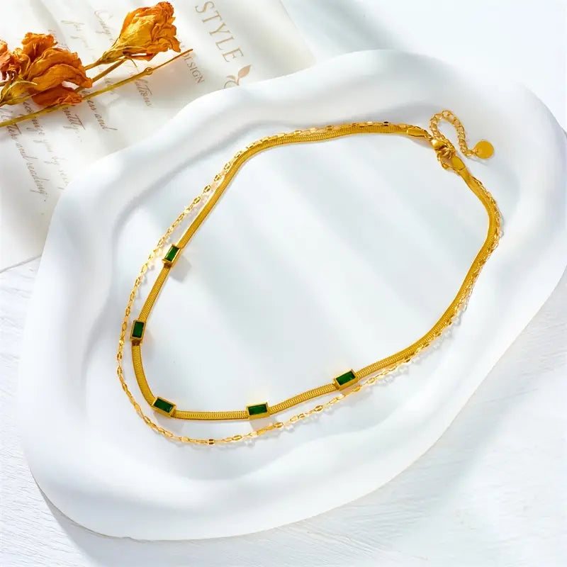 Double-Layer Retro Necklace with Green Baguette Stones