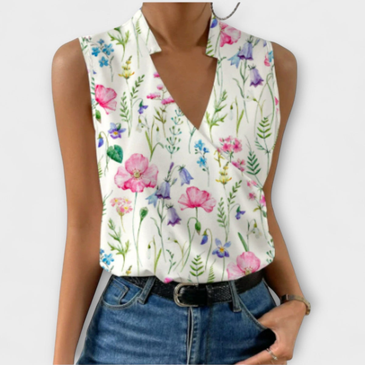 Soft V-Neck Top with Light Summer Feel