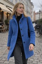 Kappa i ullblandning med skräddarsydd passform och knäppning