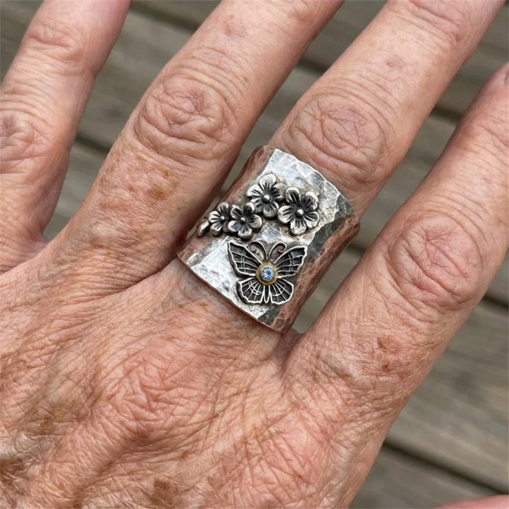 Vintage-Style Flower Design Ring with Petal Detail in Silver Colour
