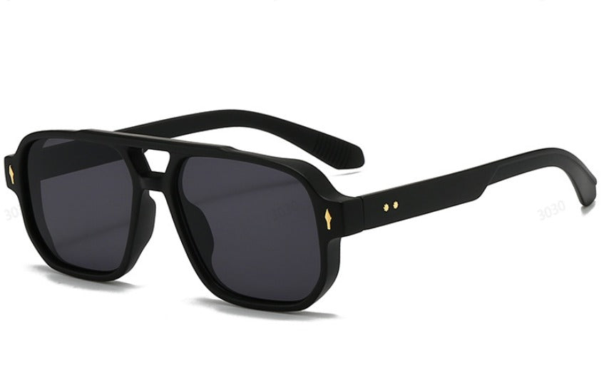Gafas de sol de montura cuadrada para un look diario moderno